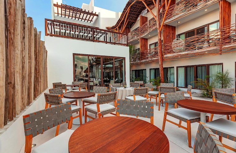 Restaurants - 8