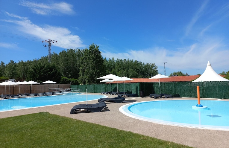 Swimming pools - 2