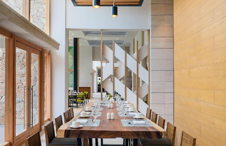 Restaurants - 7