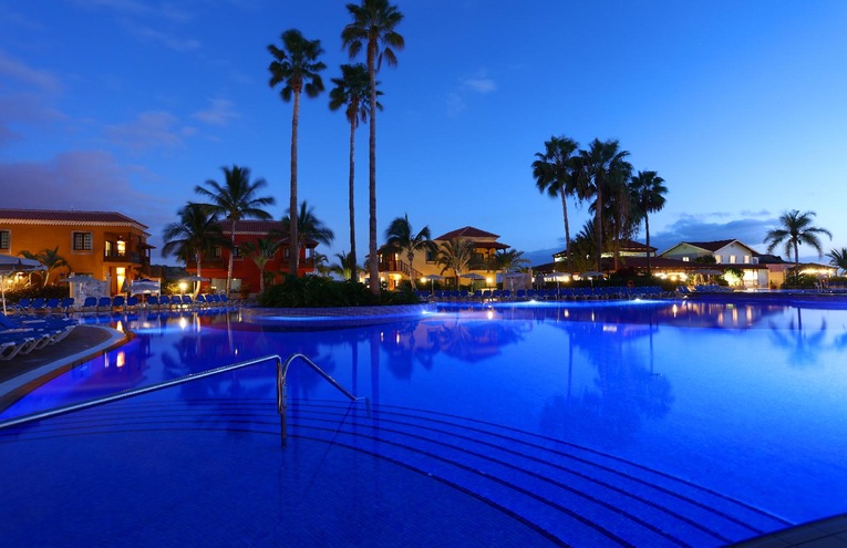 Swimming pools - 4