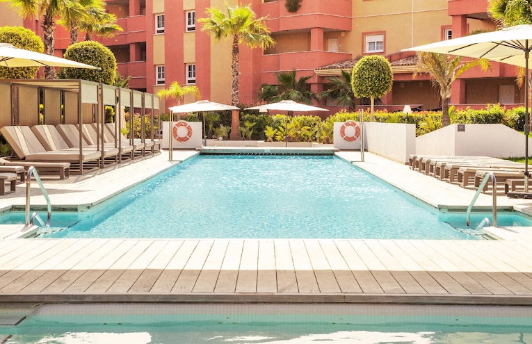 Swimming pools - 1