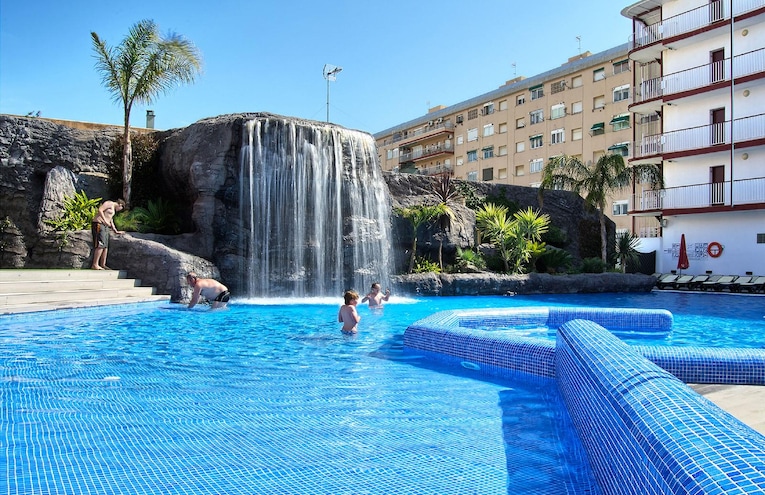 Swimming pools - 1