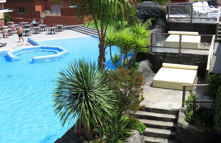 Swimming pools - 8