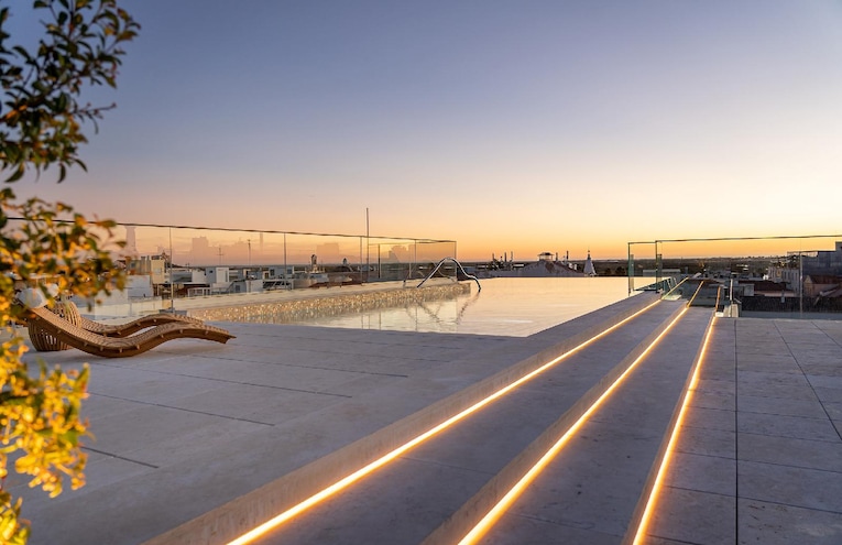 Swimming pools - 1