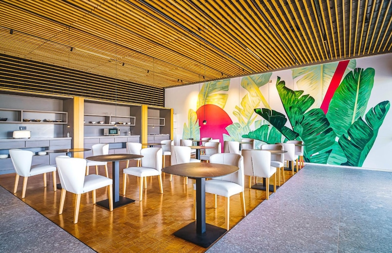 Restaurants - 7