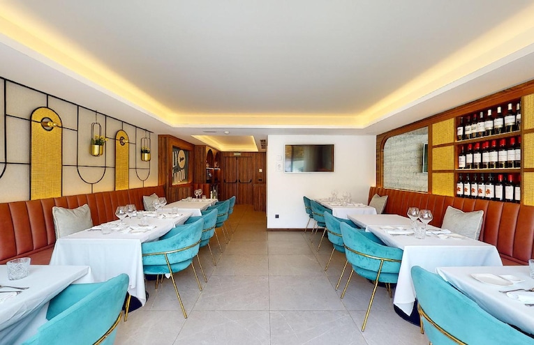 Restaurants - 7