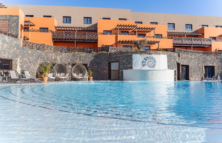 Swimming pools - 1