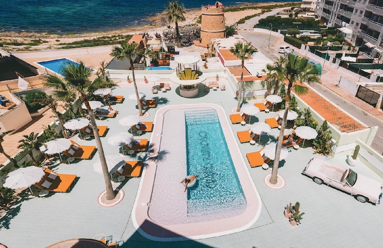 Swimming pools - 9