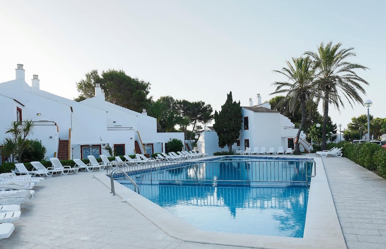 Swimming pools - 1