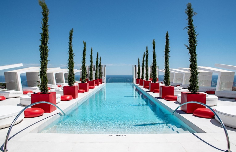 Swimming pools - 1