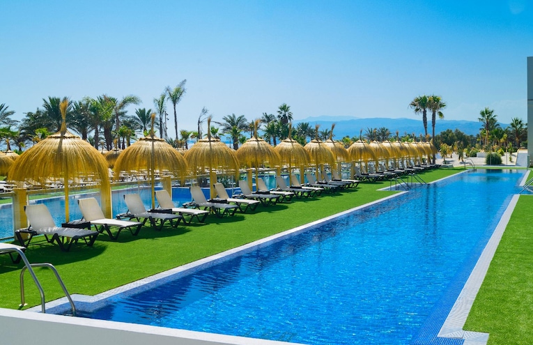 Swimming pools - 1