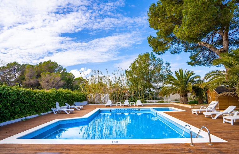 Swimming pools - 1