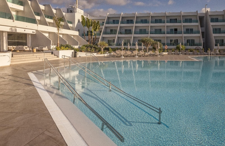 Swimming pools - 1