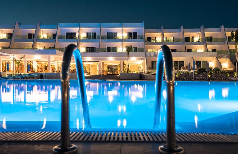 Swimming pools - 4