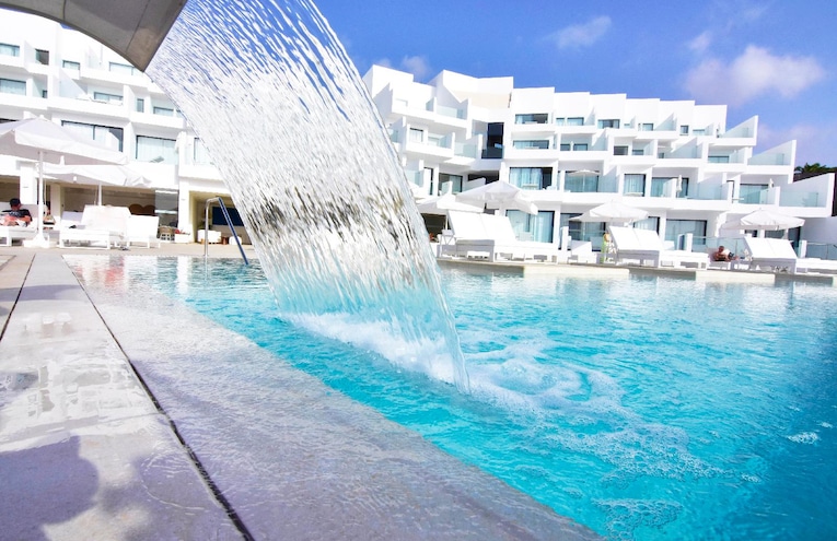 Swimming pools - 3