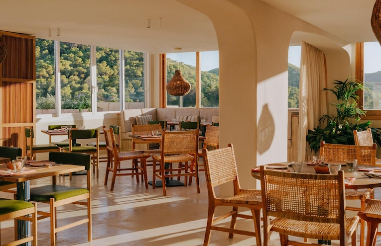 Restaurants - 4