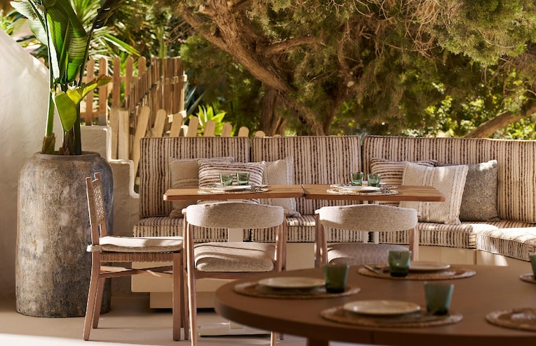 Restaurants - 7