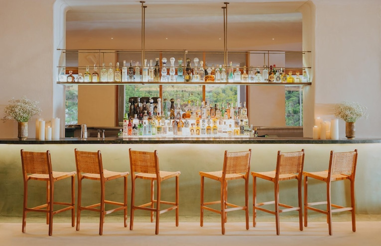 Restaurants - 11