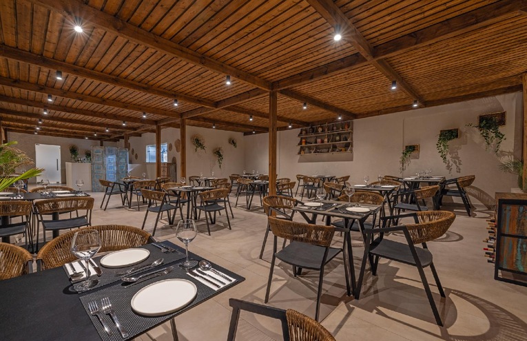 Restaurants - 10