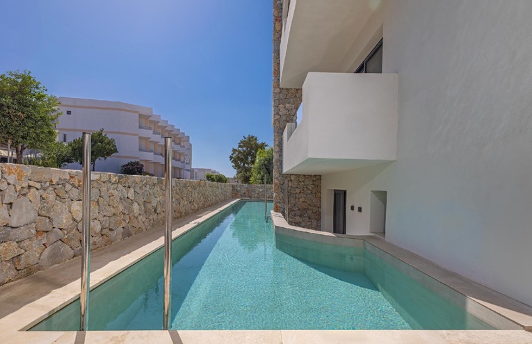 Swimming pools - 1