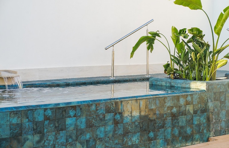 Swimming pools - 2
