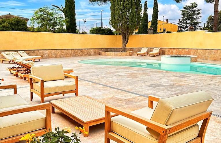 Swimming pools - 1