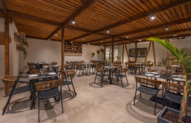 Restaurants - 11