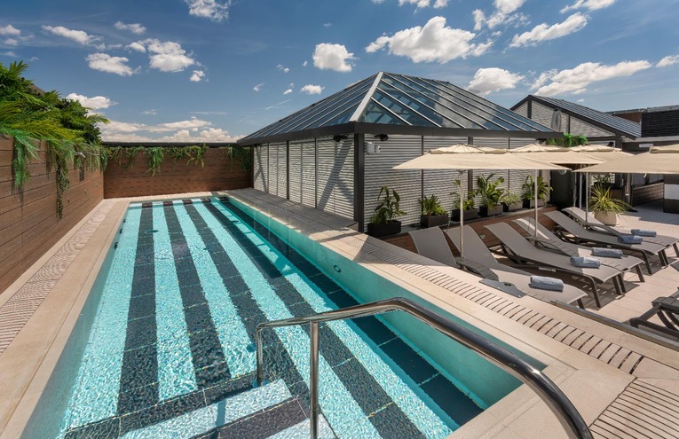 Swimming pools - 1