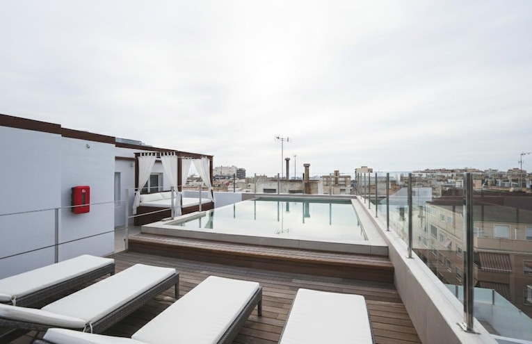 Swimming pools - 1
