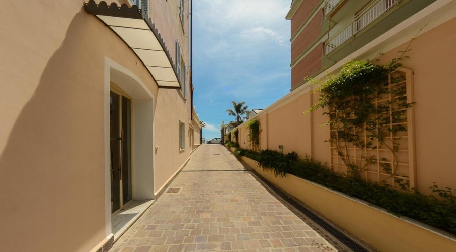Hotel De La Plage Pietra Ligure Savona Logitravel